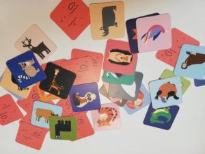 Recenzja: "Zwierzęta na kontynentach"